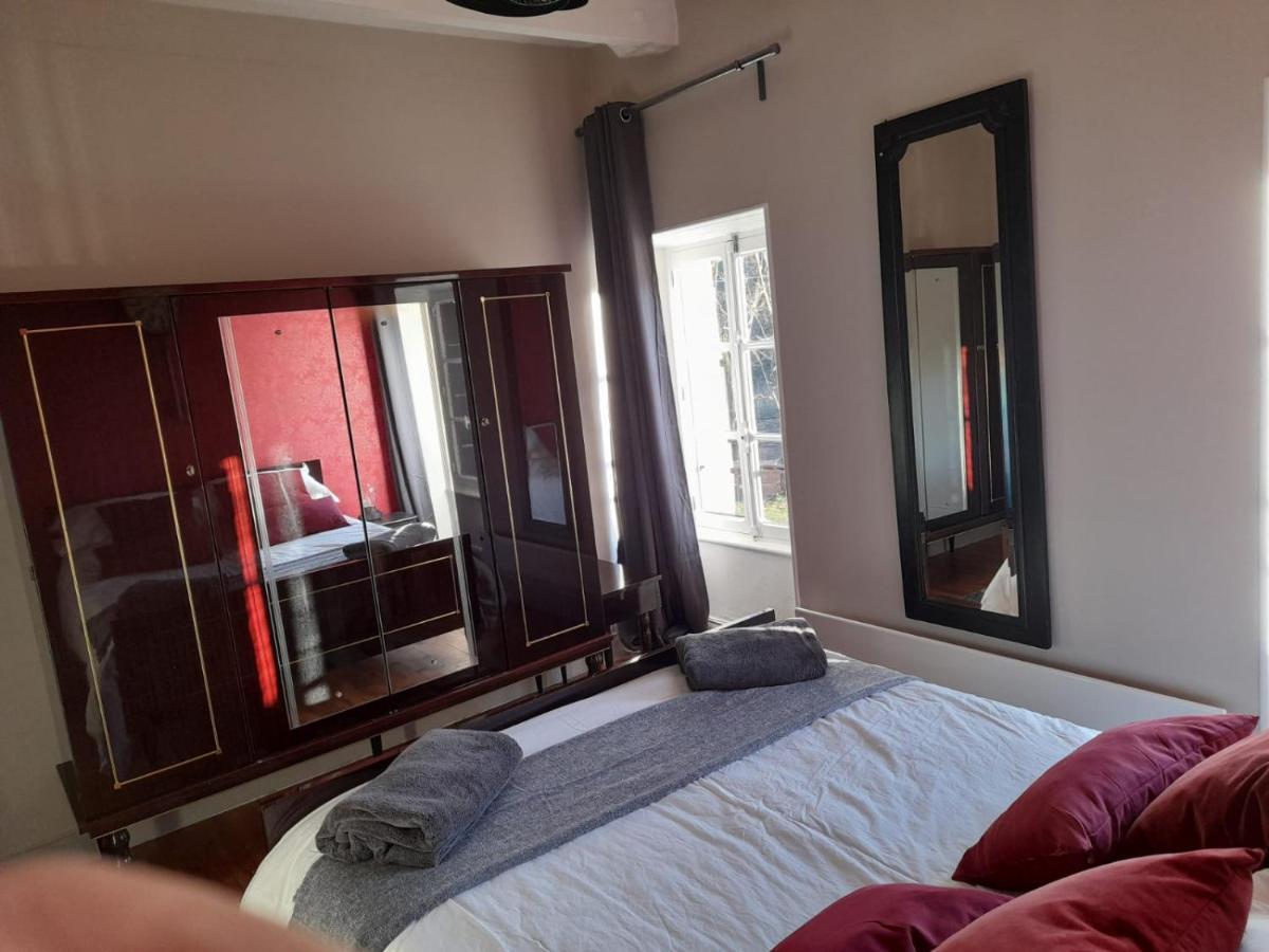 Les Roches Chambre D'Hotes Servant エクステリア 写真