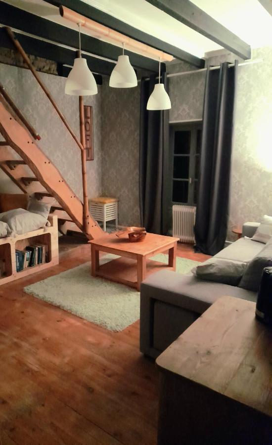 Les Roches Chambre D'Hotes Servant エクステリア 写真